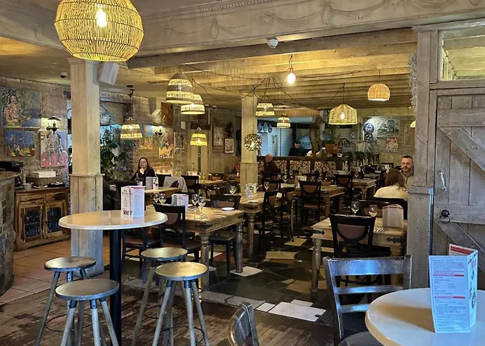 Michelangelos - Rooms, Restaurant & Bar